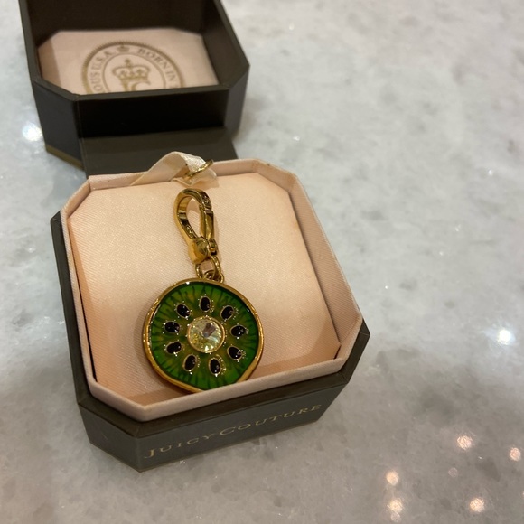 Juicy couture kiwi charm - Picture 5 of 5